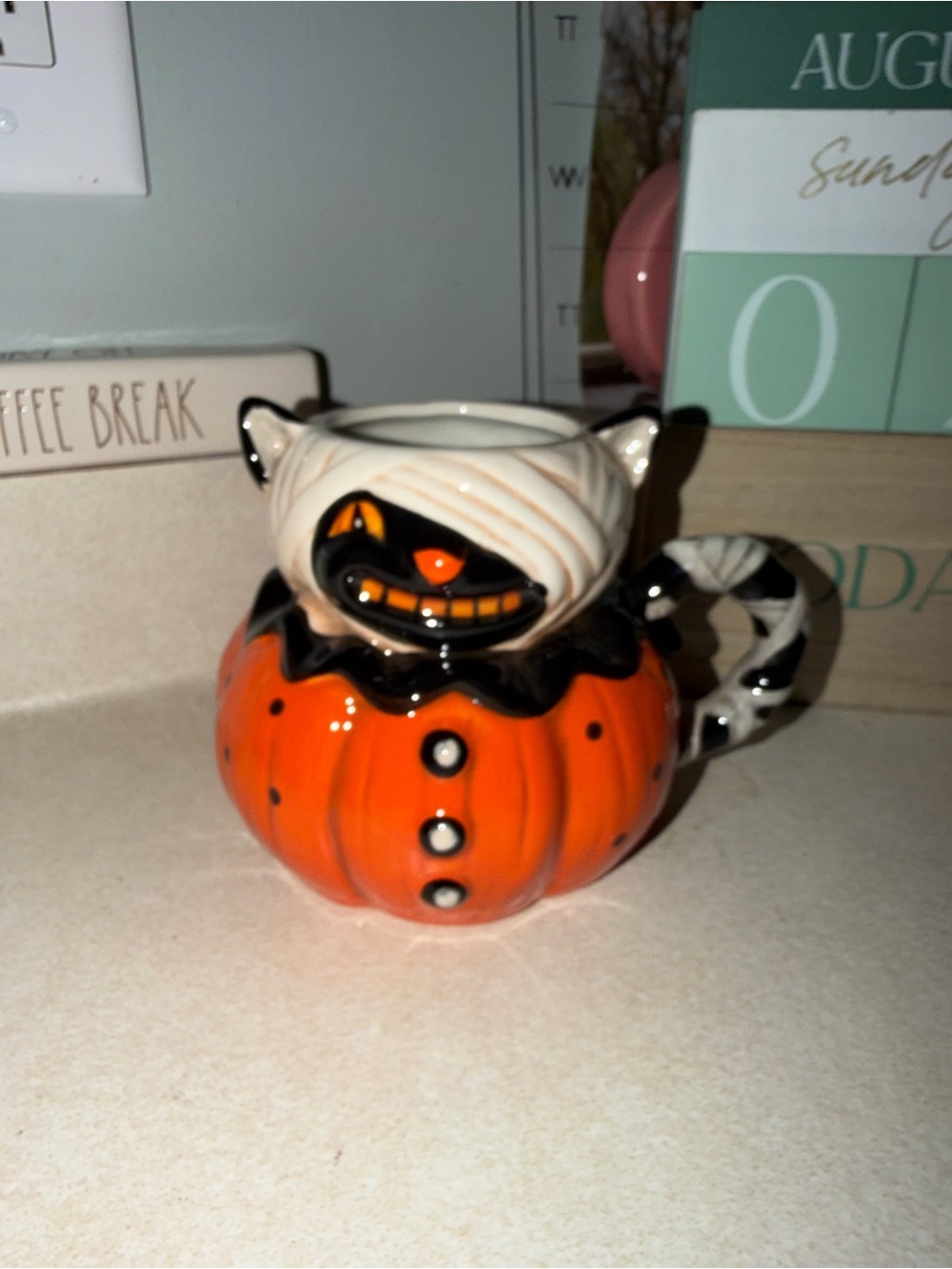 Johanna Parker Halloween mummy cat mug